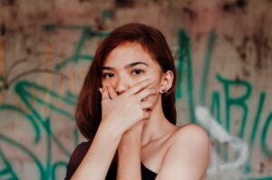 How to Overcome Shyness: 3 Practical Steps