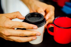Cómo salir de una relación con un narcisista