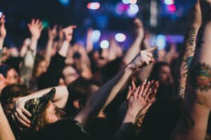How Avoidant People Show Love: 5 Signs They Care