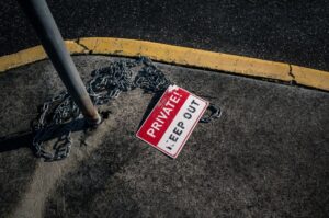 How to Maintain Personal Boundaries in a Relationship: 3 Practical Tips From a Psychologist